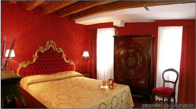 Hotel Noemi Venetië 3*,